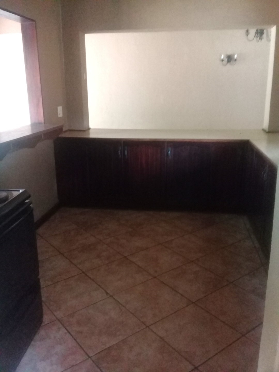 To Let 3 Bedroom Property for Rent in Schoemansville North West